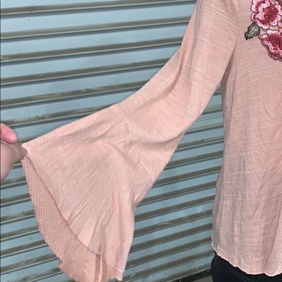 Miss Love boho style top with embroidery at neck - Picture 5 of 8